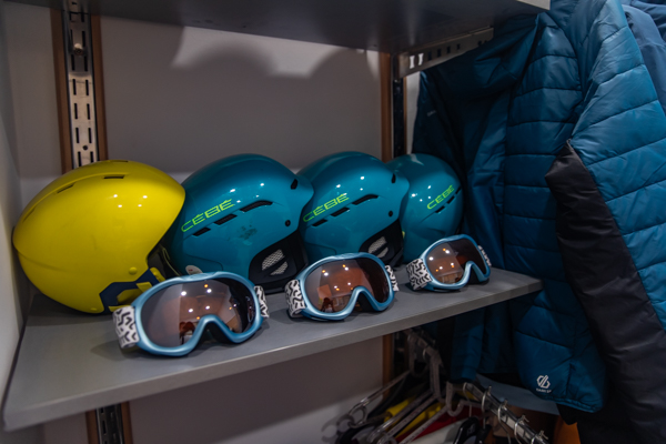 Ski Equipment 15